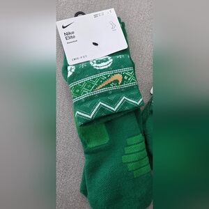 Nike Elite Basketball Socks Green Holiday Print Large 1 Pair